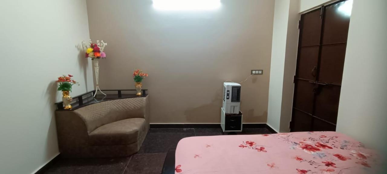 Hotel Ruqaiyah Manzil Hajdarábád Exteriér fotografie